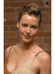 Connie Nielsen Profile Photo