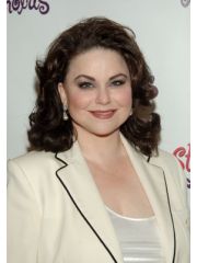 Delta Burke Profile Photo