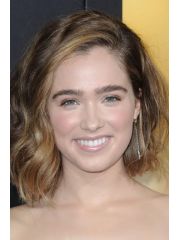 Haley Lu Richardson Profile Photo