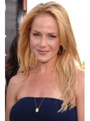 Julie Benz Profile Photo