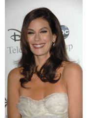 Teri Hatcher Profile Photo