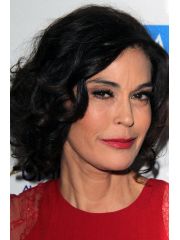 Teri Hatcher Profile Photo