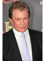 Tom Berenger Profile Photo